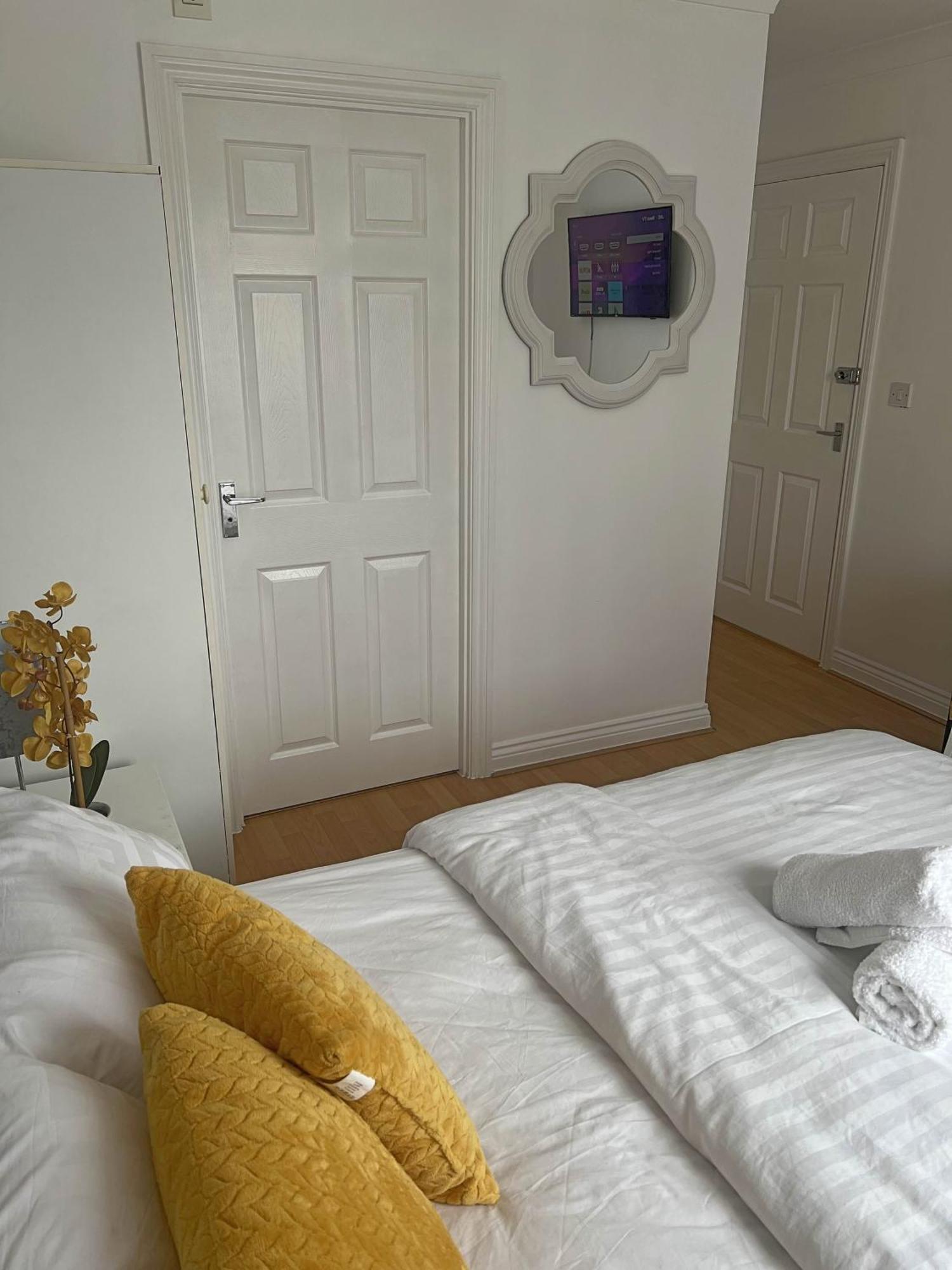 Luxury Rooms And An En-Suite Room With Free Wi-Fi Clarendon Way Colchester Dış mekan fotoğraf