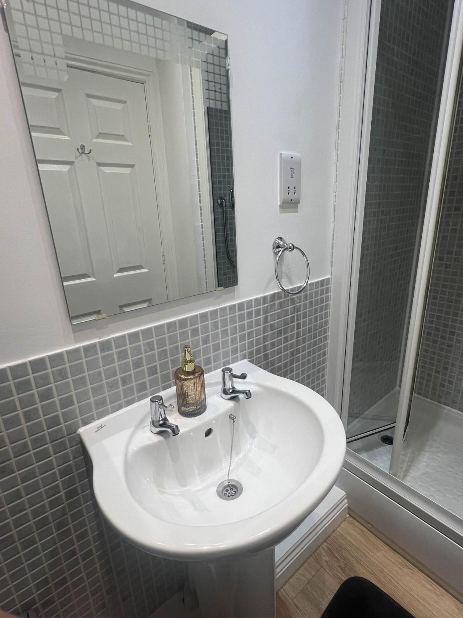 Luxury Rooms And An En-Suite Room With Free Wi-Fi Clarendon Way Colchester Dış mekan fotoğraf
